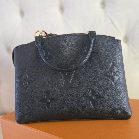 Louis Vuitton Petet Palais in Monogram Empreinte Leather in Black color - Picture 6 of 8